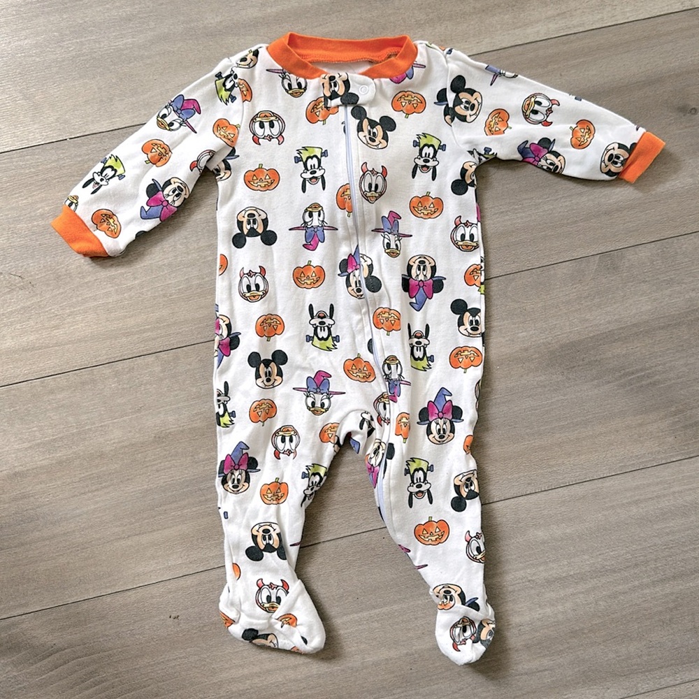 Disney Halloween footsie pjs 🎃